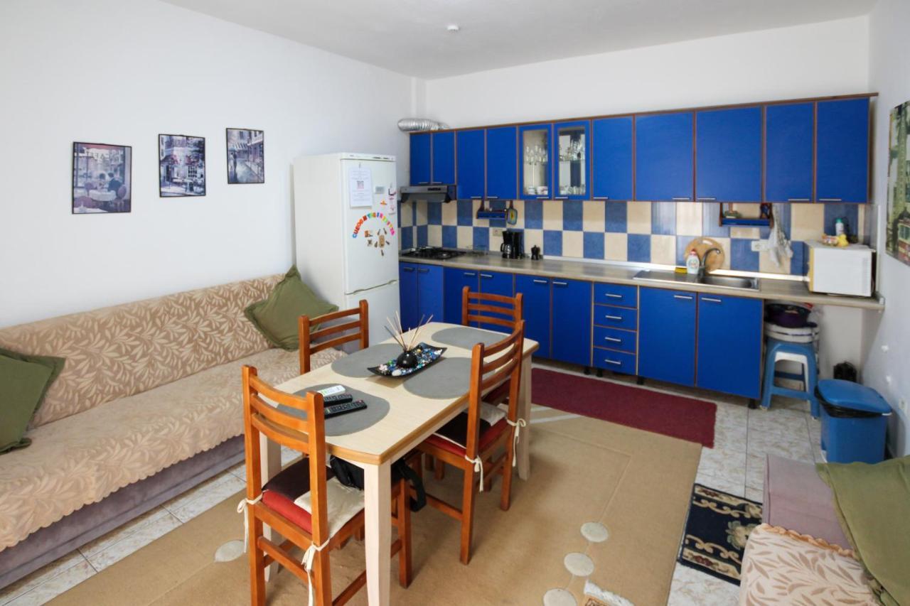 1 Bedroom Apartment With Fast Internet And Sea View Balcony In ดูร์เรส ภายนอก รูปภาพ